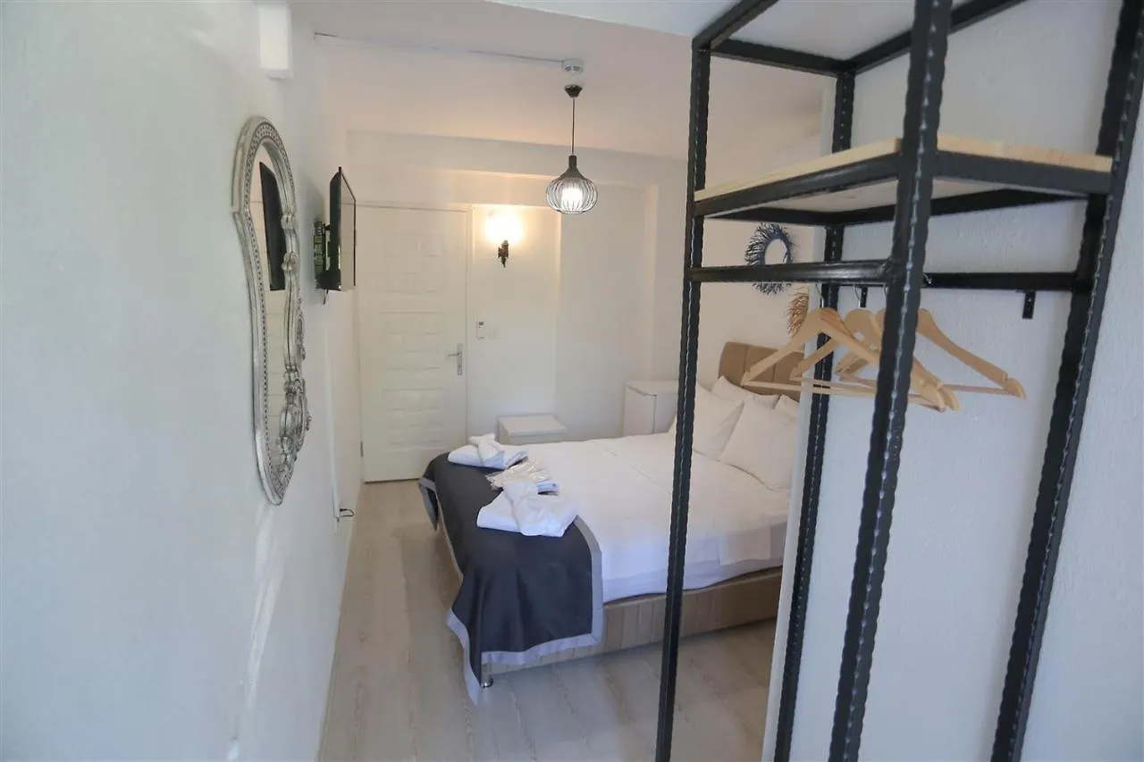 Fizzio Alacati Hotel 2*,  トルコ