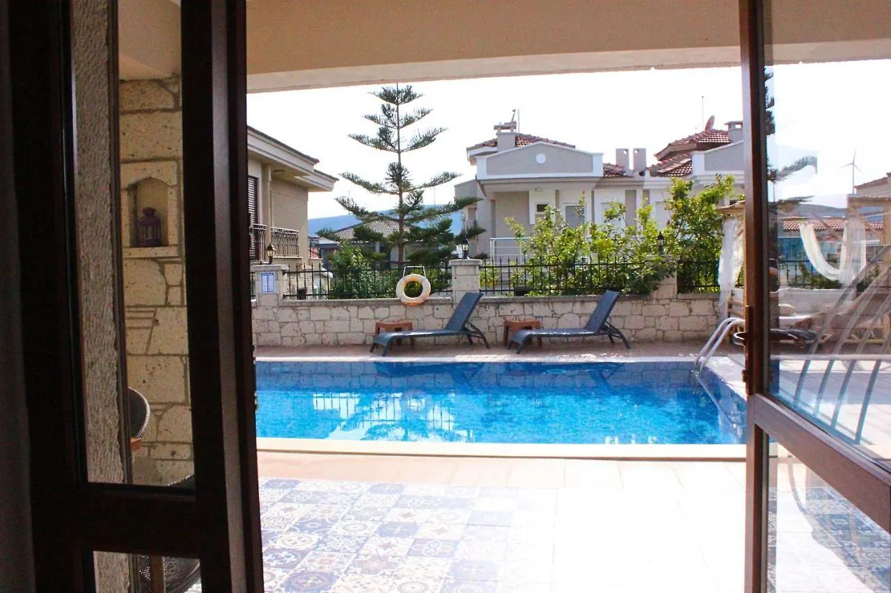 Fizzio Alacati Hotel