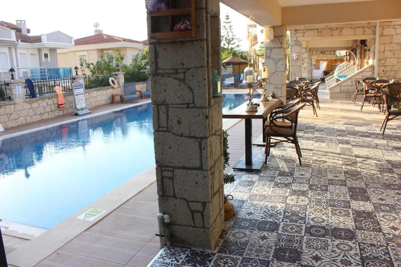 Fizzio Alacati Hotel
