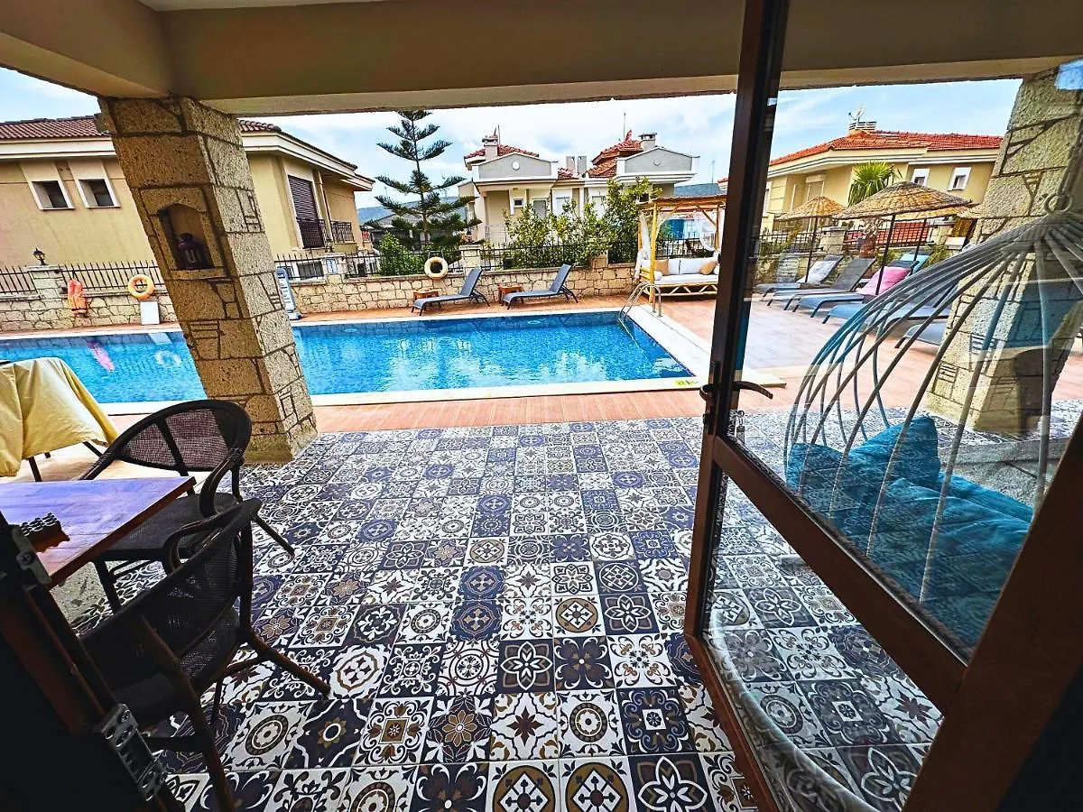 Fizzio Alacati Hotel 2*,  トルコ