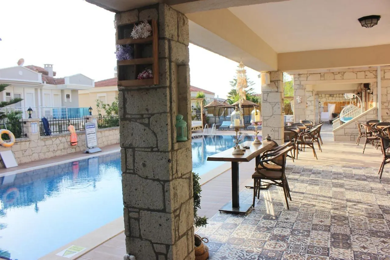 Fizzio Alacati Hotel